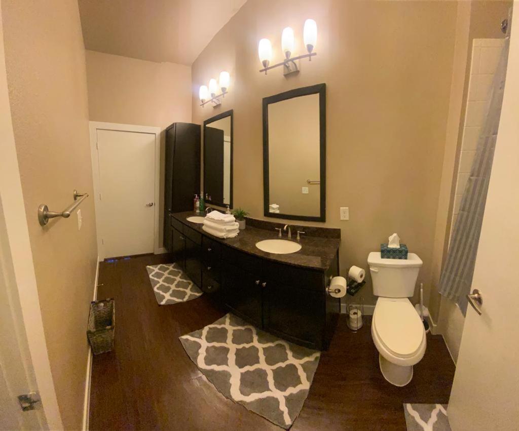 Luxury 1Br Condo Wbalcony - Galleriariver Oak Houston Exterior photo