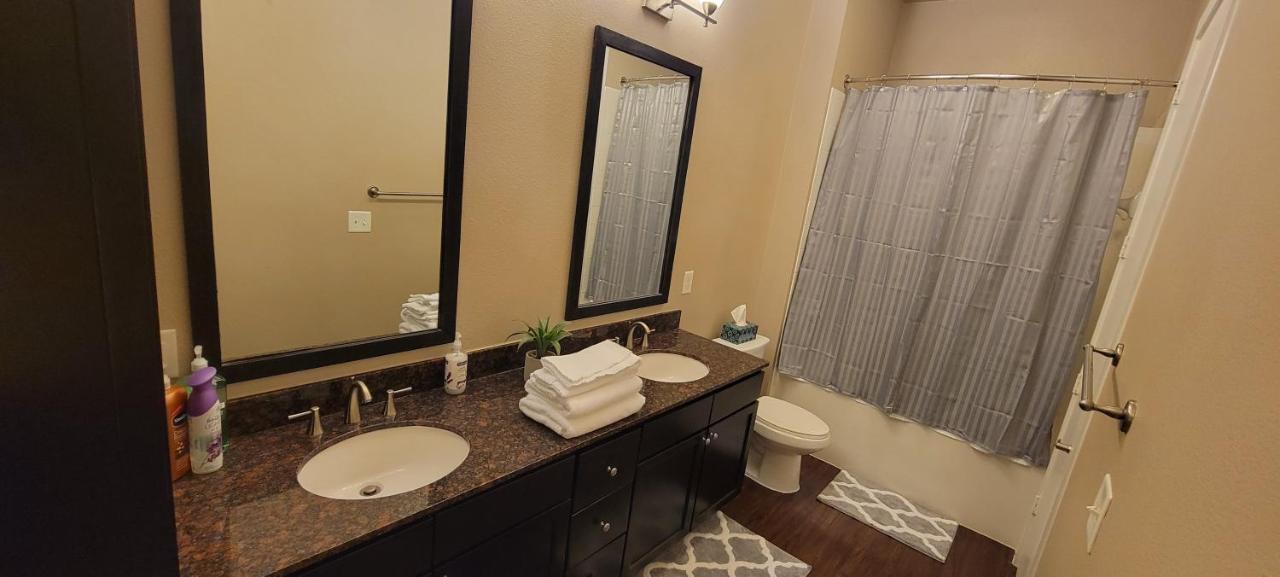 Luxury 1Br Condo Wbalcony - Galleriariver Oak Houston Exterior photo